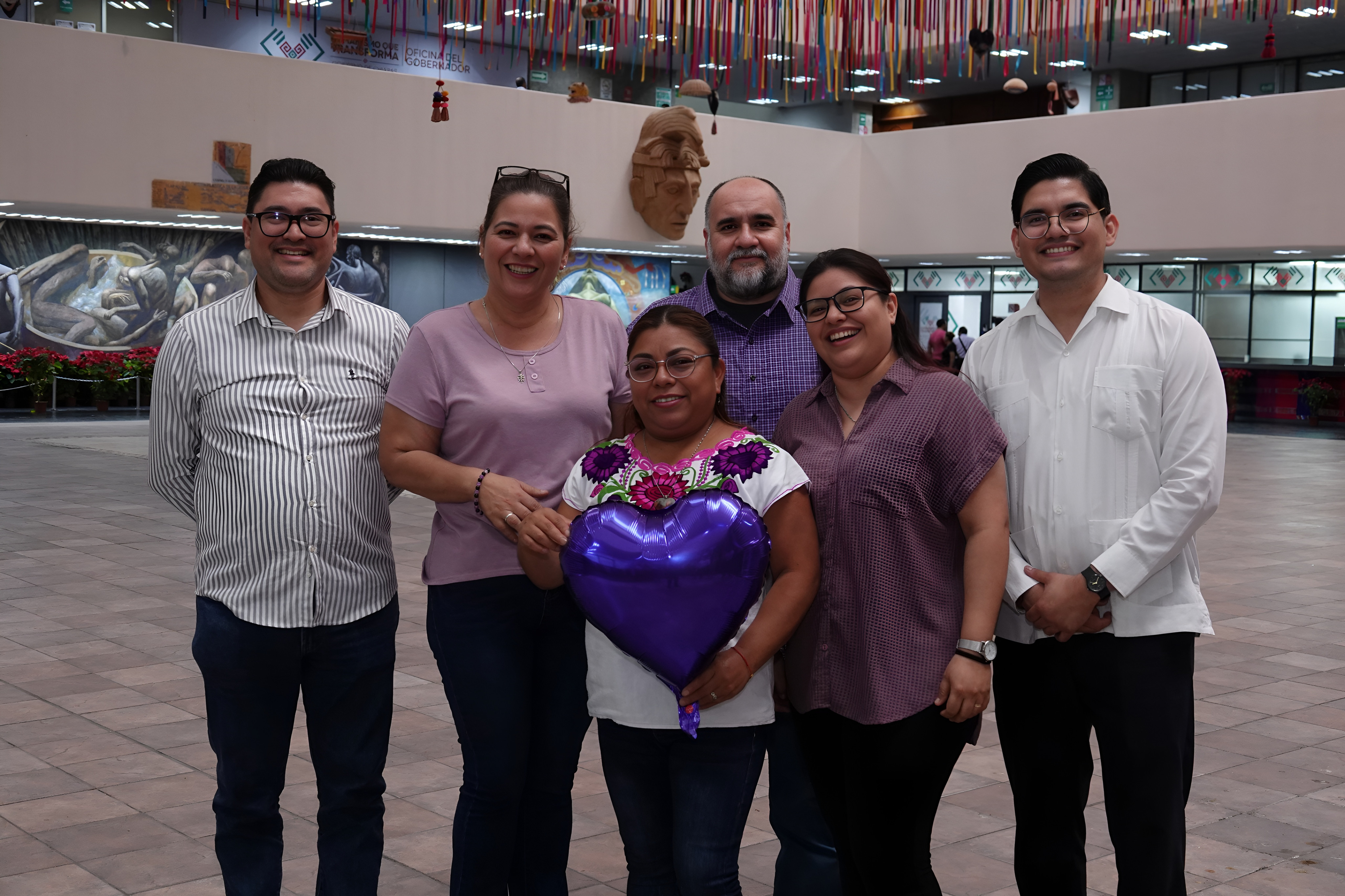 CÓDIGO DE VESTIMENTA MORADO 2025